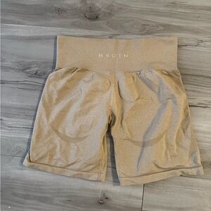 NVGTN Contour Seamless Shorts in Beige. Size: S